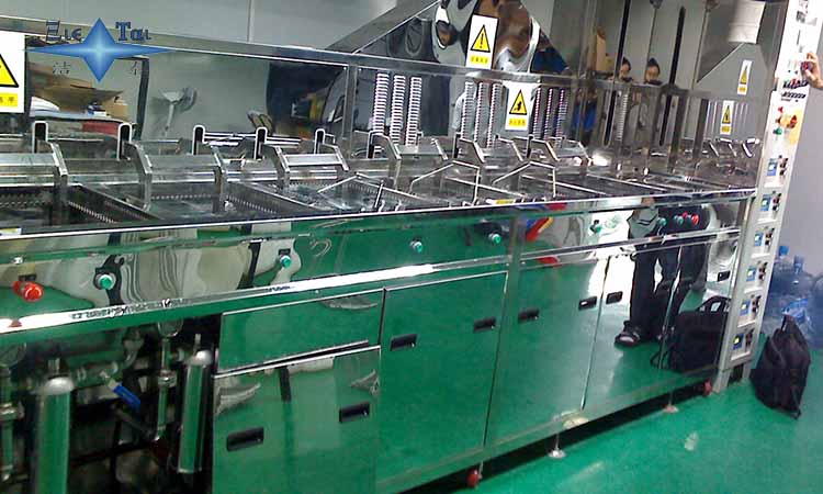 塑膠模具臟了怎么洗？用超聲波清洗機(jī)輕松搞定殘留物