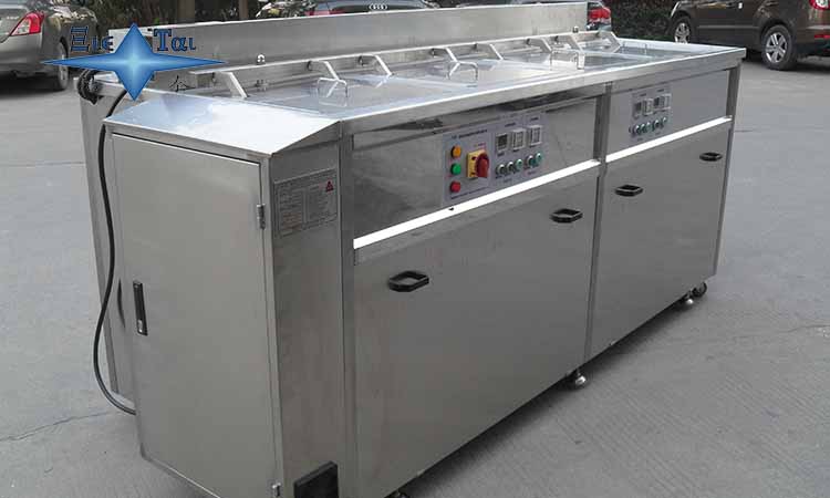 五金超聲波清洗機(jī)的優(yōu)點(diǎn)與保養(yǎng)內(nèi)容