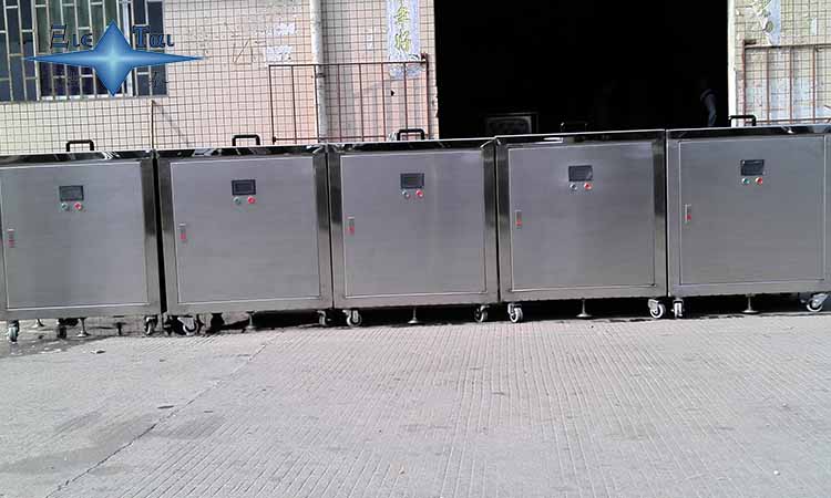 超聲波清洗機用什么水？放多少水合適？