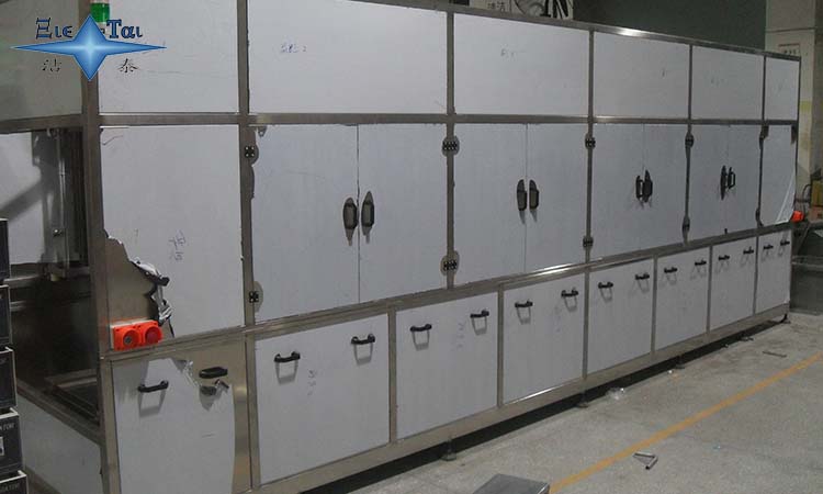 為什么全自動(dòng)超聲波清洗機(jī)被各行各業(yè)認(rèn)可？?jī)r(jià)格差距這么大？