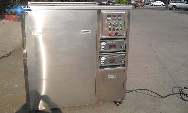 全自動超聲波噴淋清洗機(jī)如何將產(chǎn)品清洗干凈的？