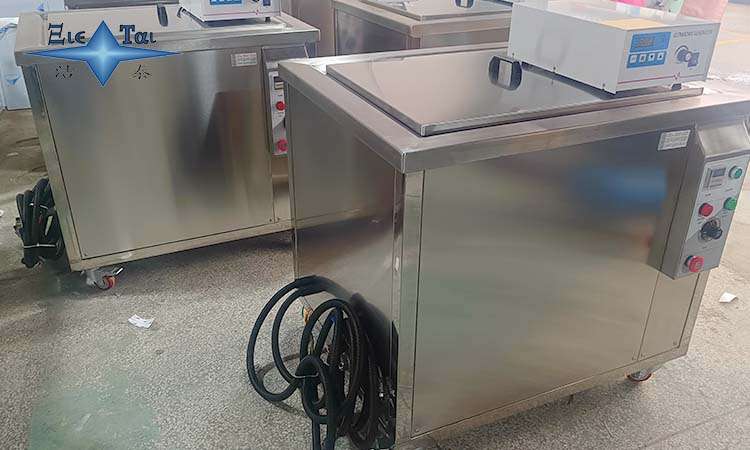 超聲波清洗機(jī)在汽車行業(yè)的應(yīng)用，如何清潔汽車零部件？