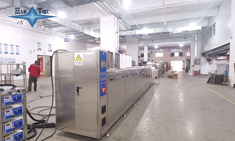 超聲波清洗機在飛機維修中的應(yīng)用