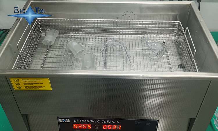 清洗金屬船舶部件：超聲波清洗機(jī)的高效清潔方法