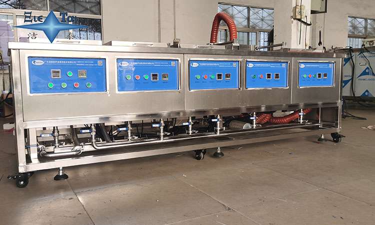 探索超聲波清洗機的多樣規(guī)格與應(yīng)用領(lǐng)域