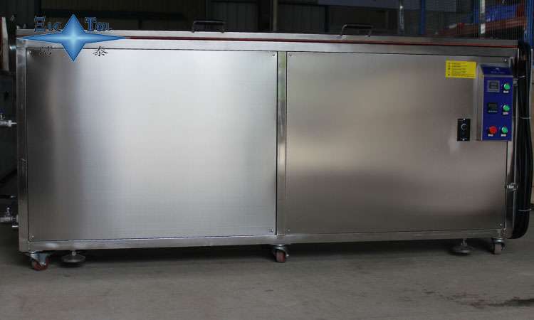 金店用超聲波清洗機(jī)選擇指南：價(jià)格、性能、規(guī)格綜合考量