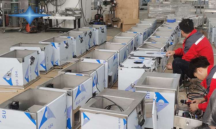 大型超聲波清洗機(jī)如何避免精密零部件清洗損傷？潔泰各行業(yè)無(wú)損清洗方案