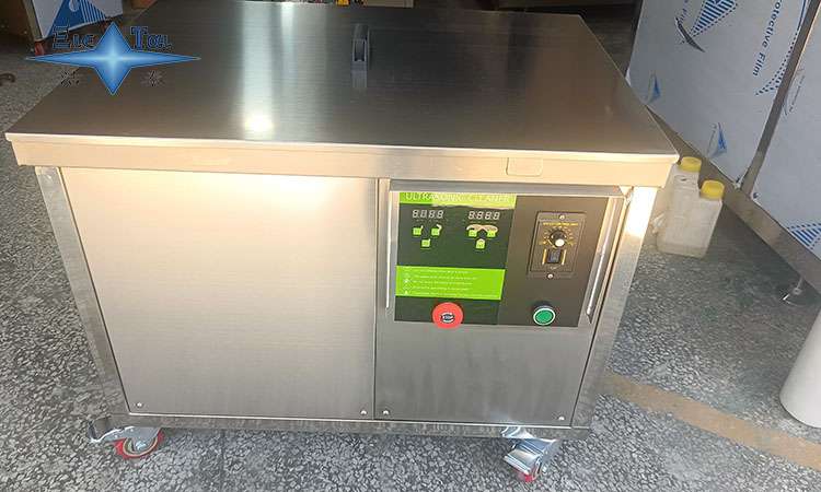 超聲波清洗機廠家｜潔泰：每天花費半小時手工除垢？換它，泡一泡就干凈